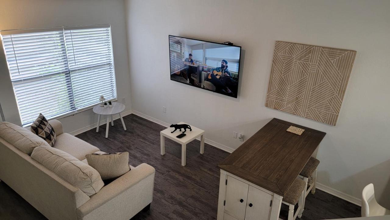 Discover Luxury Condo Steps Away From Celebration Pointe And I-75! Gainesville Luaran gambar